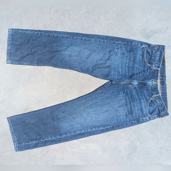 REGULAR FIT PERFORMANCE COOL MEN'S JEANS - Picture 1 of 6